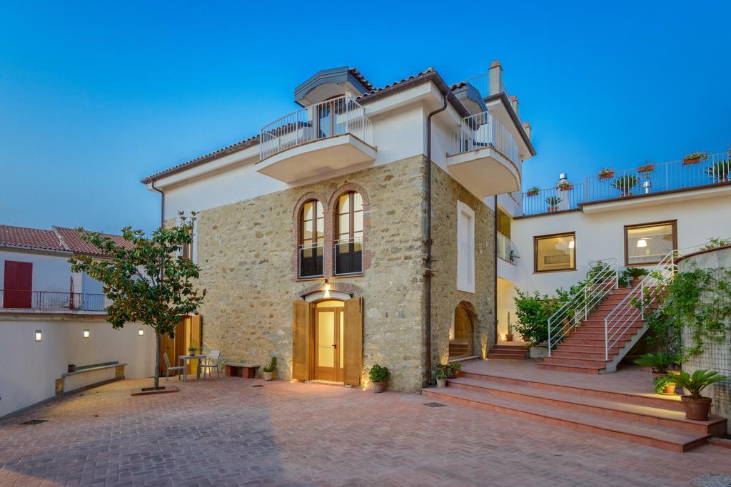 La Bifora B&B Ogliastro Cilento Exteriör bild